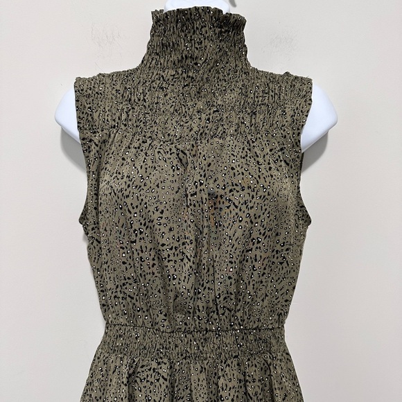 THML Smocked Neck Animal Print MIDI Dress - Picture 2 of 8